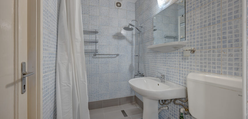 Unirii – Brătianu\ 2 camere \ etaj intermediar \centrala proprie