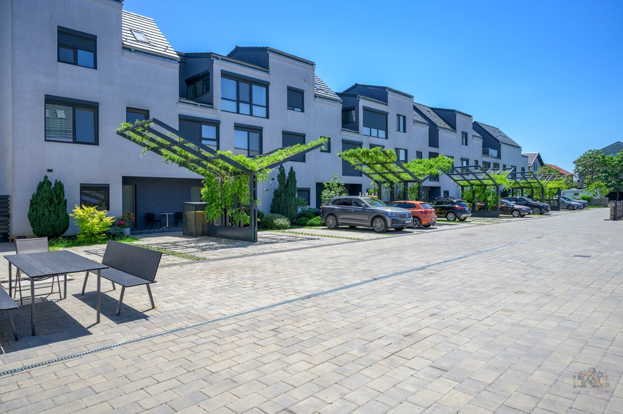 Avangarde Forest 7 – Suprafață 180 mp – Complex Inchis- curte privata